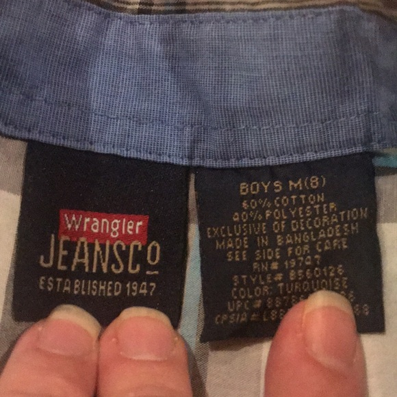 Boys wrangler button up - Picture 3 of 3